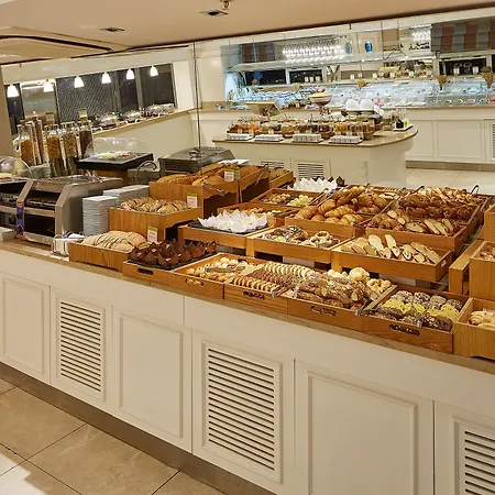 ホテル Doubletree By Hilton - Alsancak イズミル