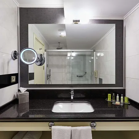 Doubletree By Hilton - Alsancak 4*