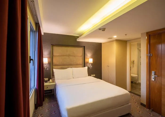 Hotel Doubletree By Hilton - Alsancak 4*