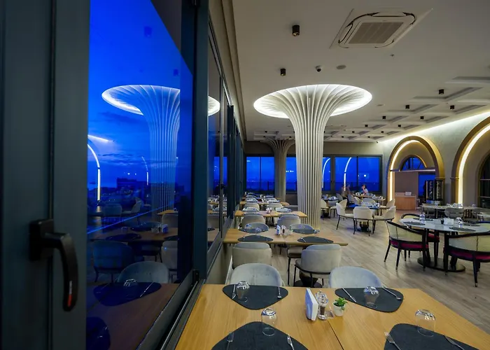 Doubletree By Hilton - Alsancak 4* İzmir