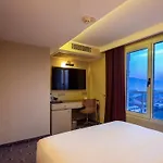 Doubletree By Hilton - Alsancak Hotel