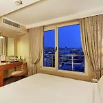 Doubletree By Hilton - Alsancak Hotel Smirne