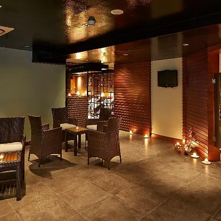 Doubletree By Hilton - Alsancak מלון 4*