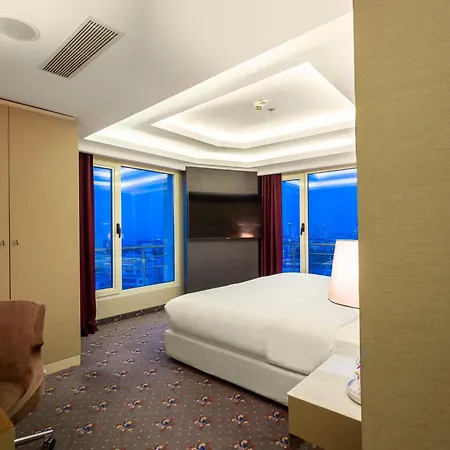 Doubletree By Hilton - Alsancak 호텔