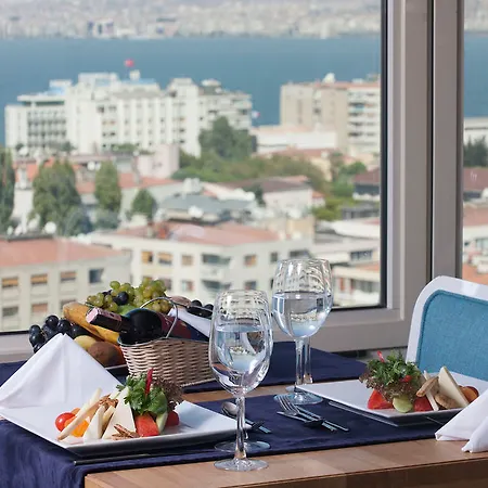 Doubletree By Hilton - Alsancak מלון איזמיר