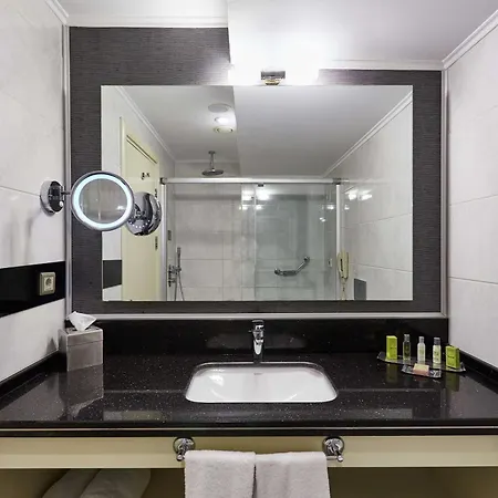 מלון Doubletree By Hilton - Alsancak איזמיר