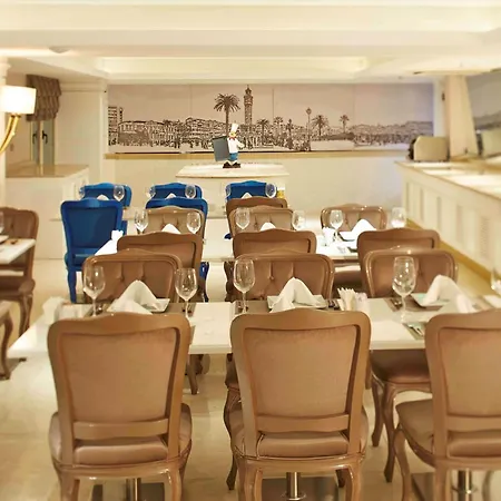 호텔 Doubletree By Hilton - Alsancak 이즈미르