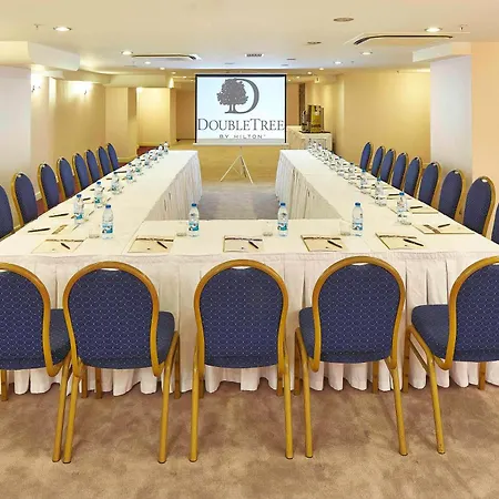 호텔 Doubletree By Hilton - Alsancak