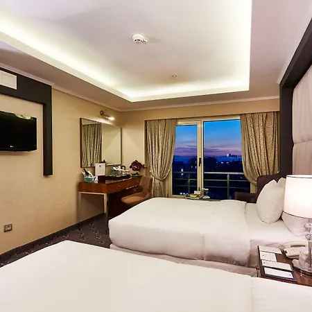 Doubletree By Hilton - Alsancak 4*