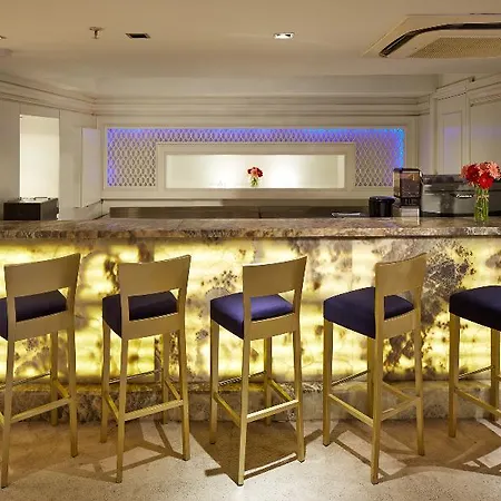 Doubletree By Hilton - Alsancak מלון איזמיר