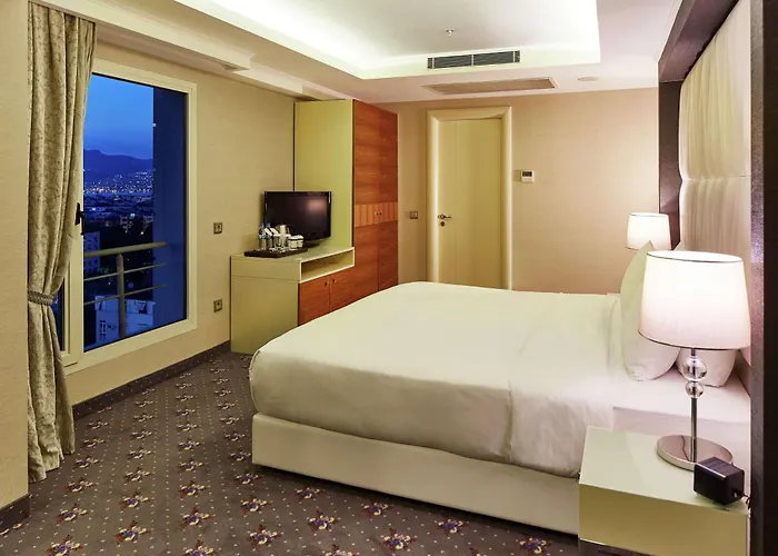 Отель Doubletree By Hilton - Alsancak Измир