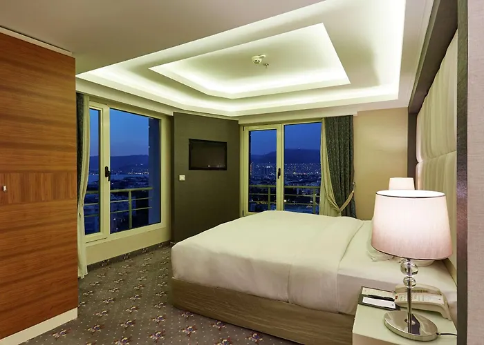 Doubletree By Hilton - Alsancak 4*