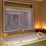 Doubletree By Hilton - Alsancak Hotel 4*