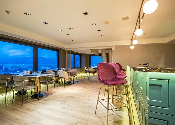 Doubletree By Hilton - Alsancak Otel