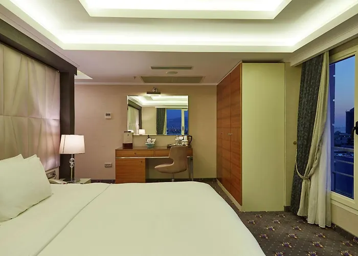 Otel Doubletree By Hilton - Alsancak